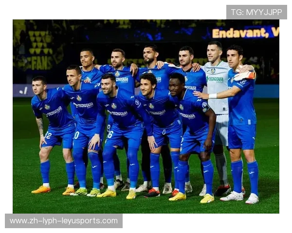 西甲联赛巴萨8-2大胜：巴萨8-2逆袭大胜拜仁的经典战役分析